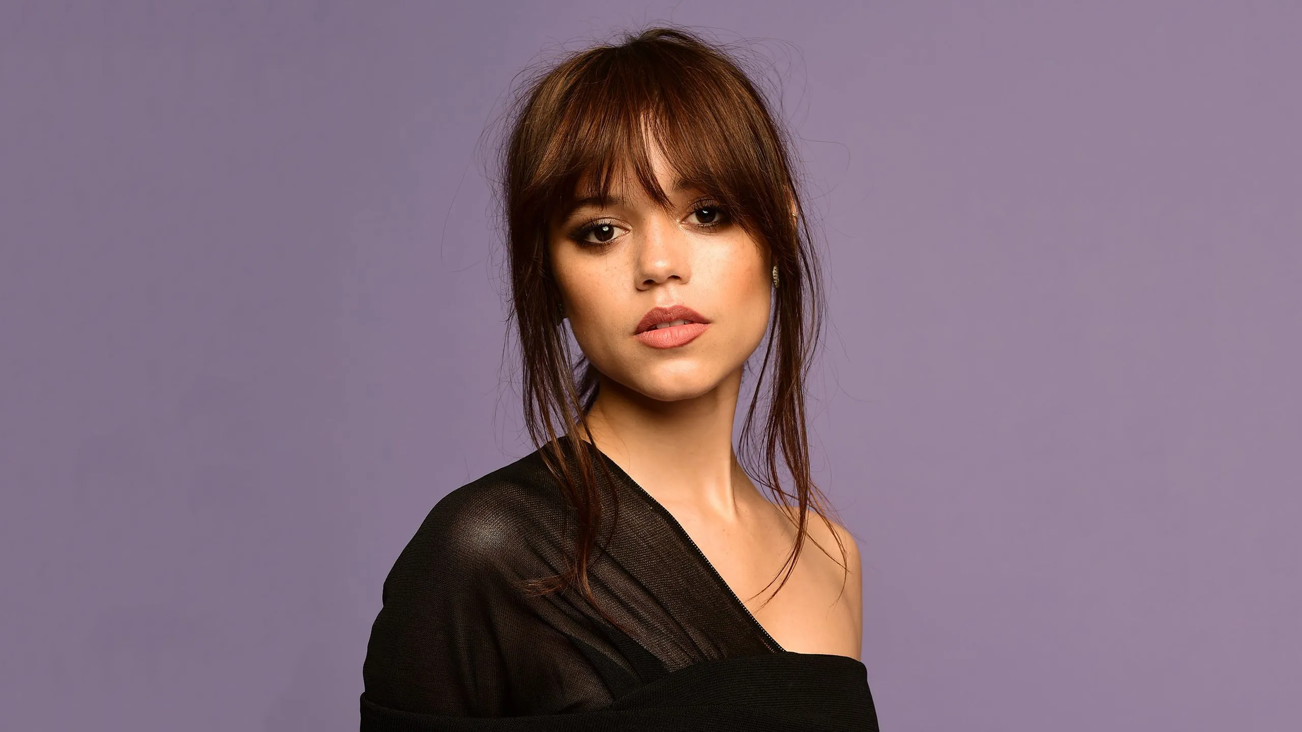 Jenna Ortega se pronuncia contra los reboots con cambio de género: “No quiero ver una Jamie Bond”